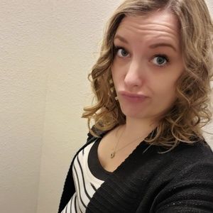 Meet your Posher, Andrea